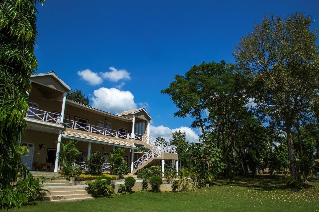 Tiger'S Den Resort Bandhavgarh National Park Ngoại thất bức ảnh